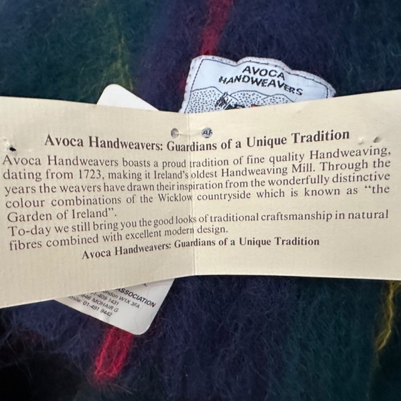 VTG but NEVER USED w TAGS AVOCA Ireland Mohair Plaid Blanket approx 54x40 Throw - Picture 6 of 7